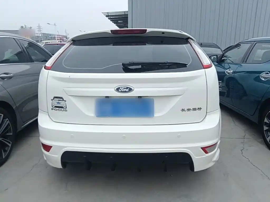 Focus Hatchback Classic 1.8 L Auto Fashion