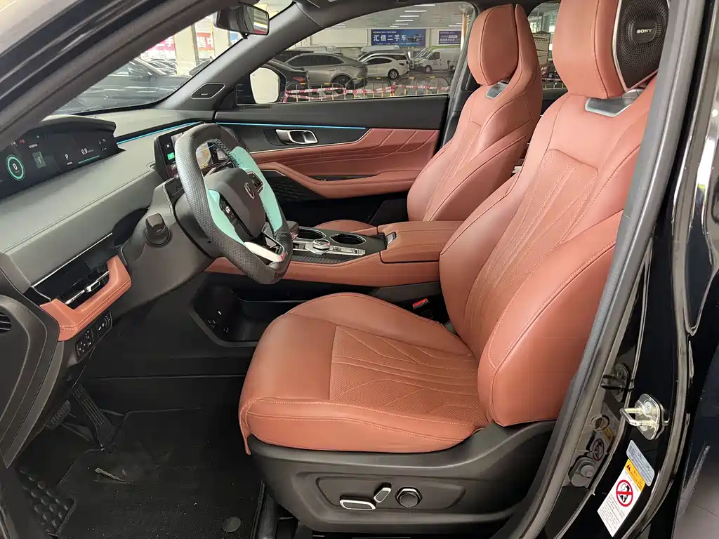 Changan UNI-K 2.0 T 2 WD Joy