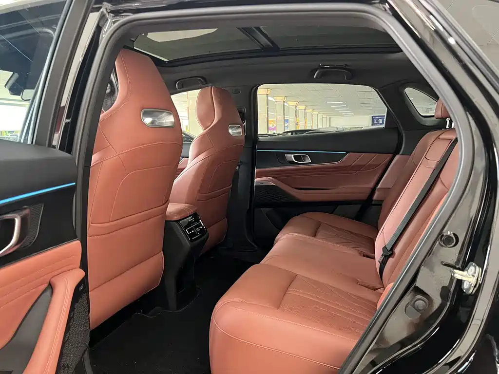 Changan UNI-K 2.0 T 2 WD Joy