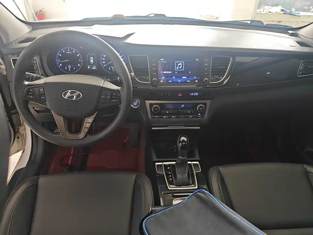 Mistra 1.8 L Auto Intelligent GLS