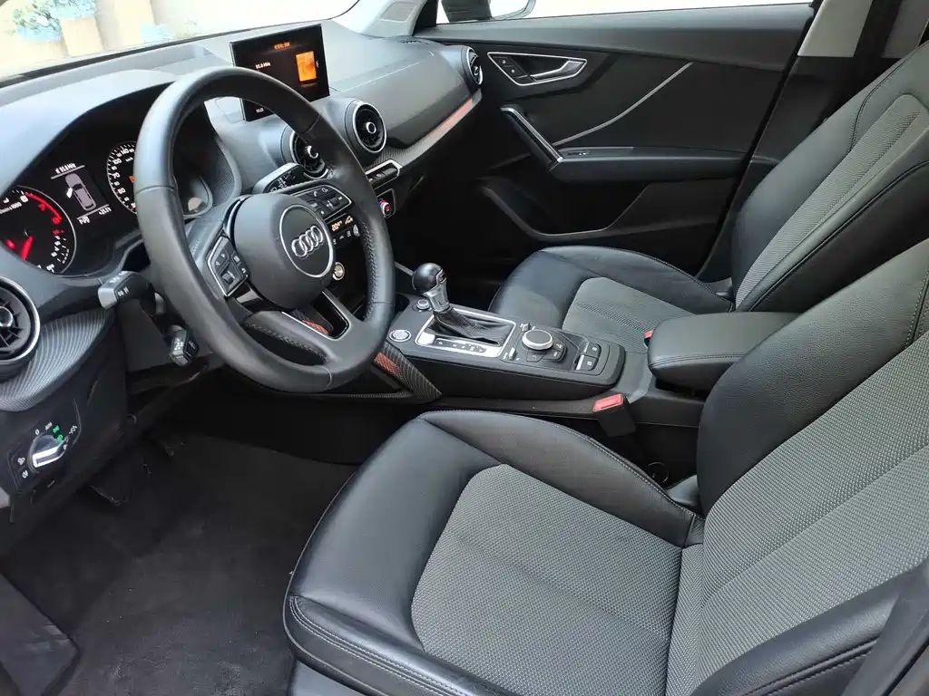 Audi Q2 L 35 TFSI Fashion Elegant