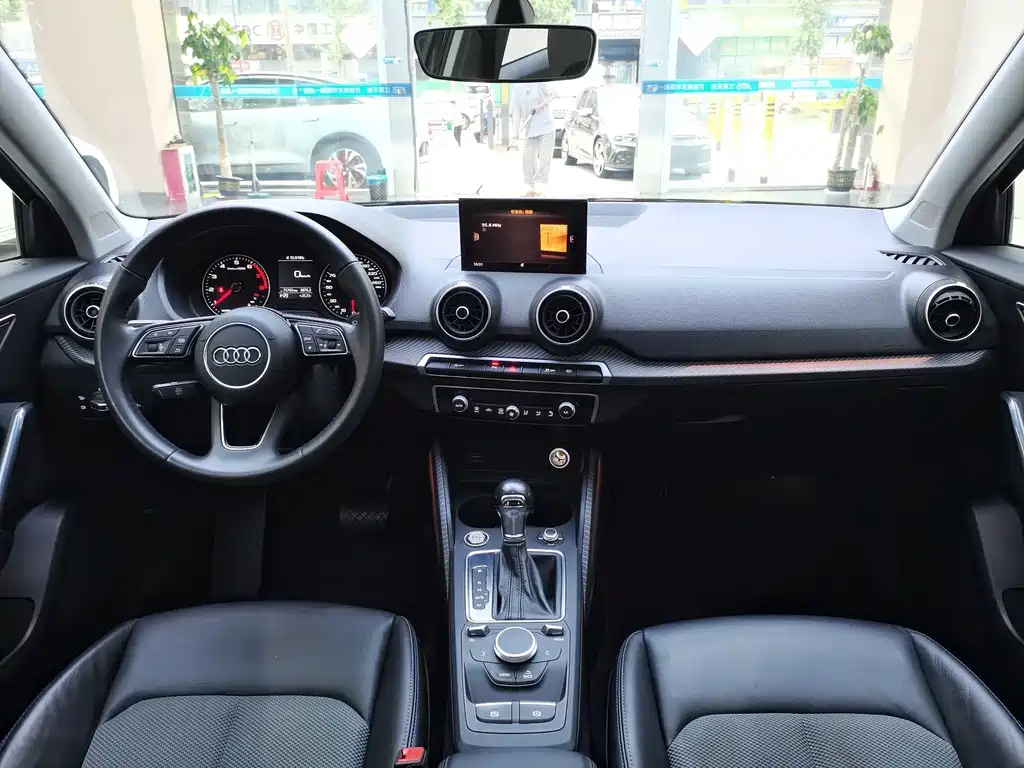 Audi Q2 L 35 TFSI Fashion Elegant