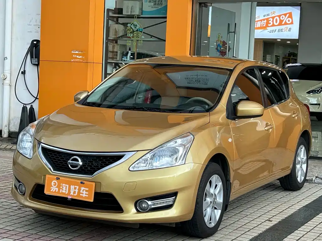 Tiida 1.6 L CVT Comfort