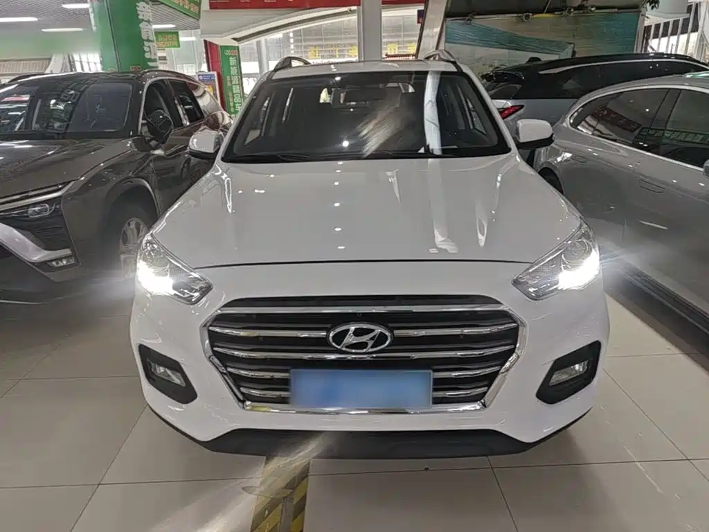 Hyundai ix35 2.0 L Auto 2 WD Brave · Smooth Enjoyment CN-VI