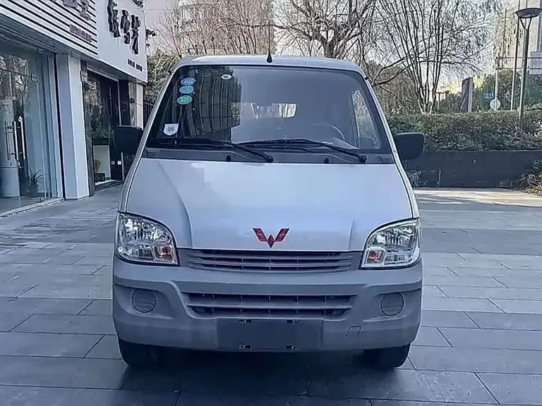 Wuling Zhiguang 1.2 L Utility LSI