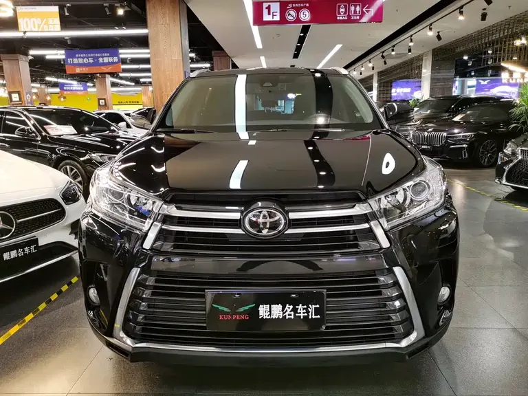 Toyota Highlander 2.0 T 4 WD Distinguished 7-seat