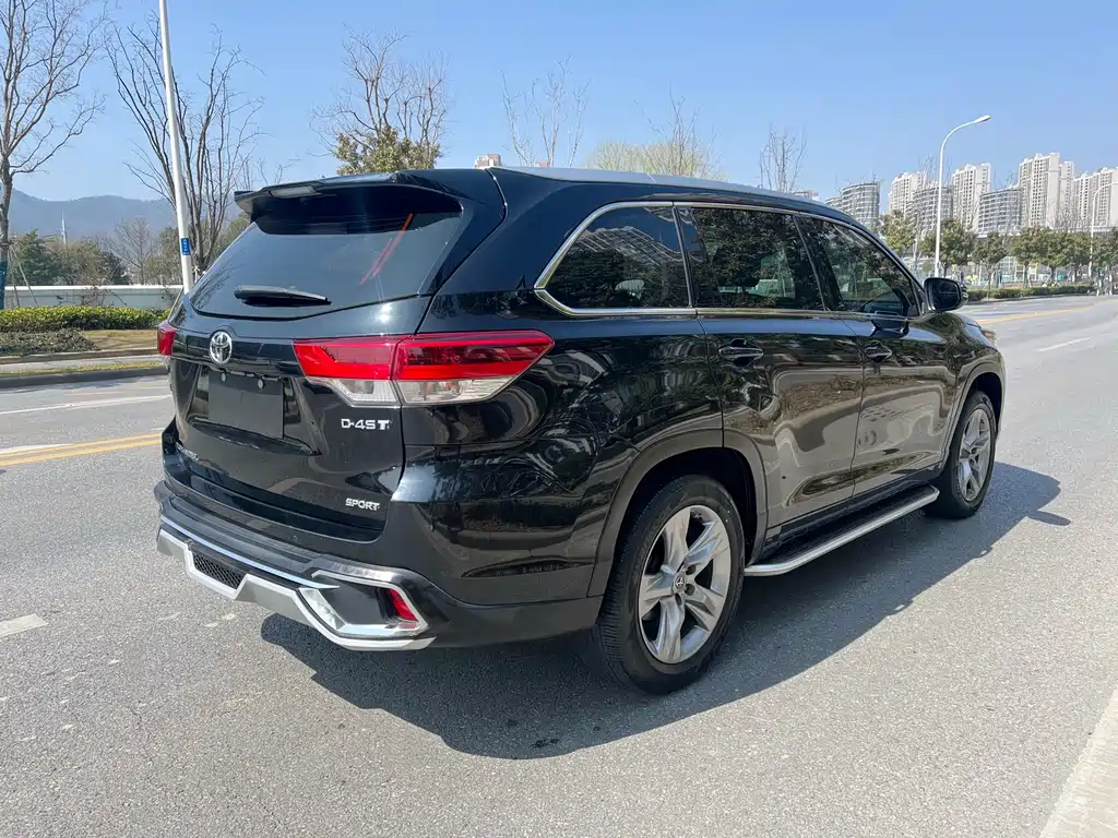 Highlander 2.0 T 2 WD Luxury 7-seat