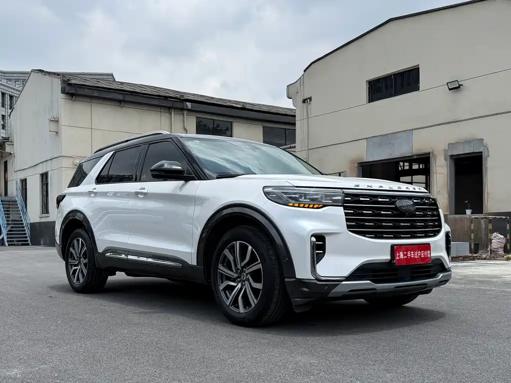 Explorer EcoBoost 285 4 WD Titanium 6-seat