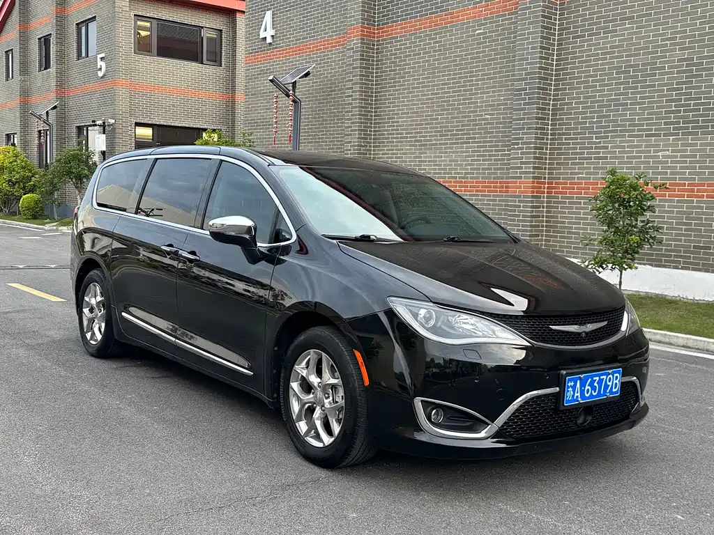 Pacifica (Import) 3.6 L Premium