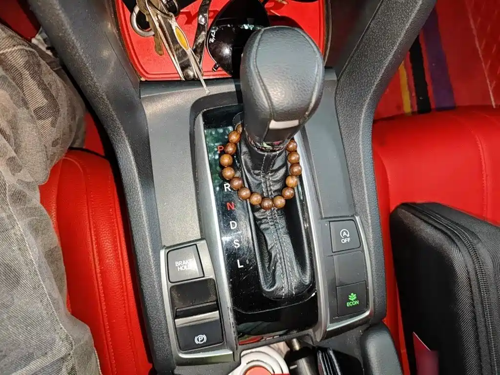 Civic HATCHBACK 220 TURBO CVT New Sharp Control