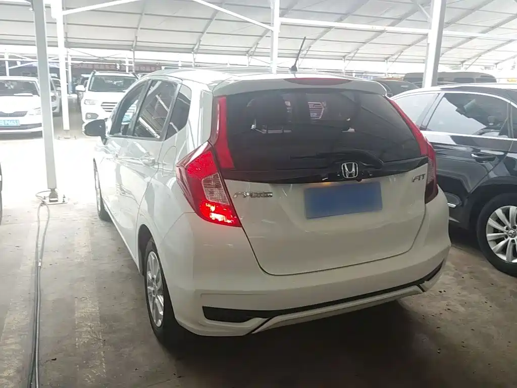 Fit 1.5 L CVT Comfort Sunroof