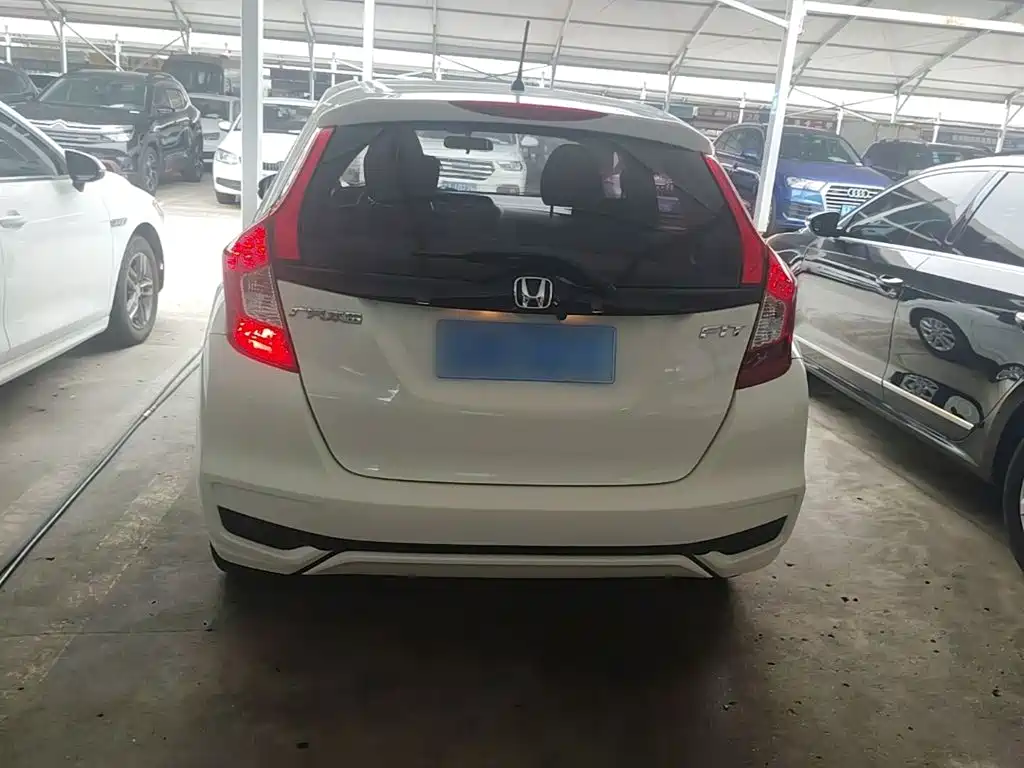 Fit 1.5 L CVT Comfort Sunroof