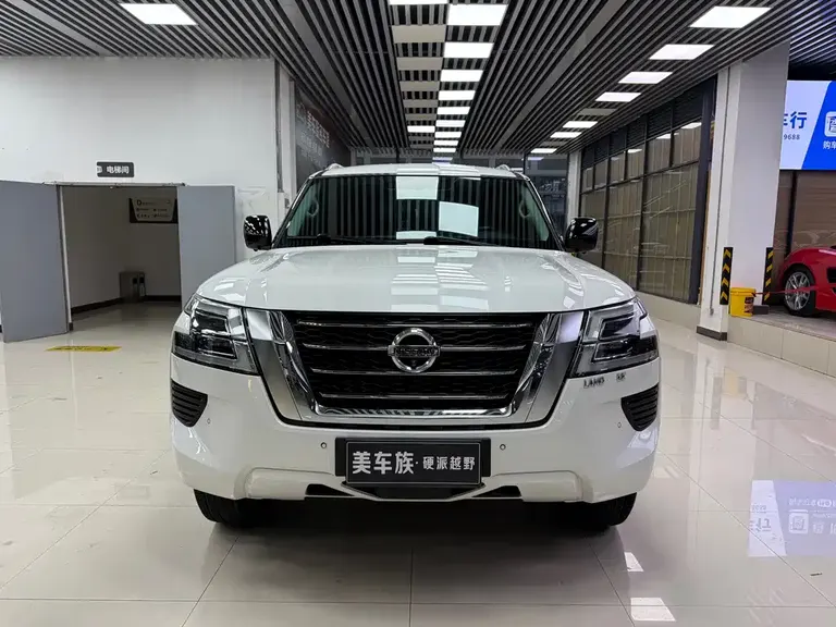 Nissan Patrol 4.0 L Middle East