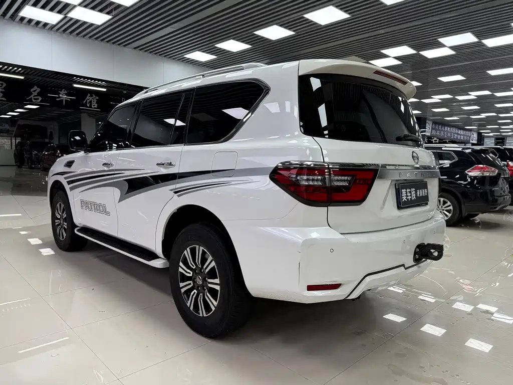 Patrol 4.0 L Middle East