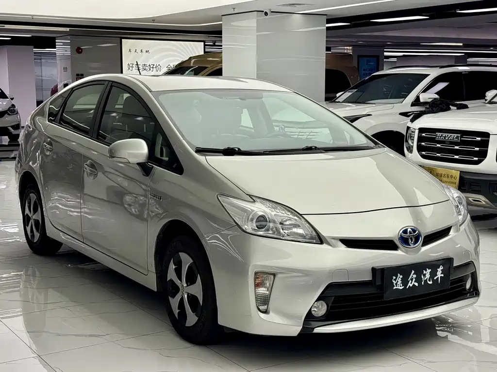 Prius 1.8 L Luxury