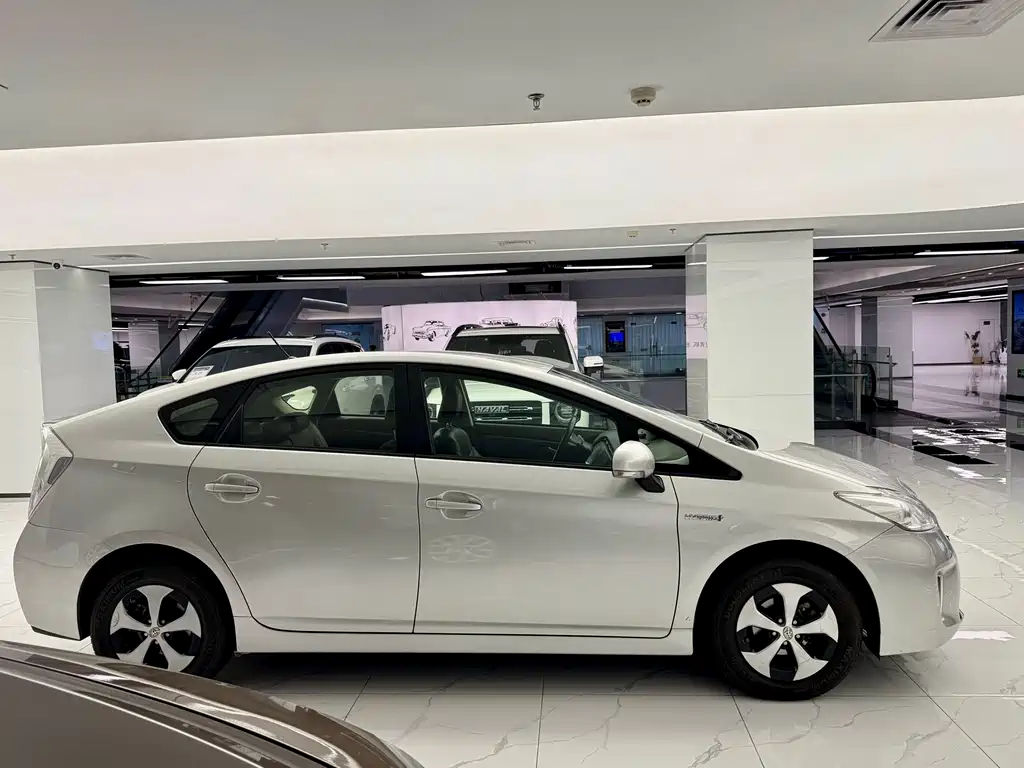 Prius 1.8 L Luxury