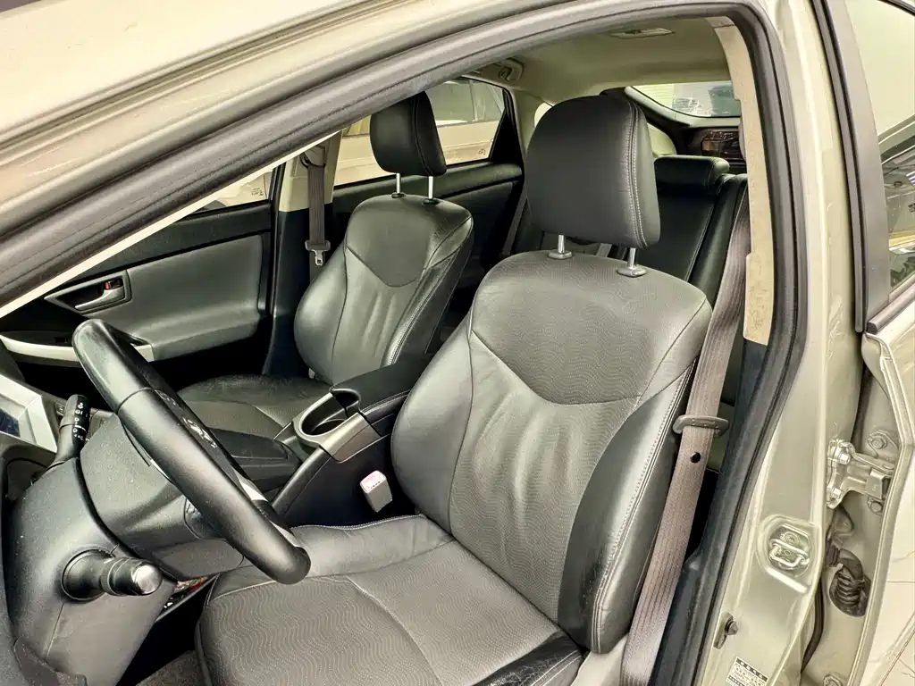 Prius 1.8 L Luxury