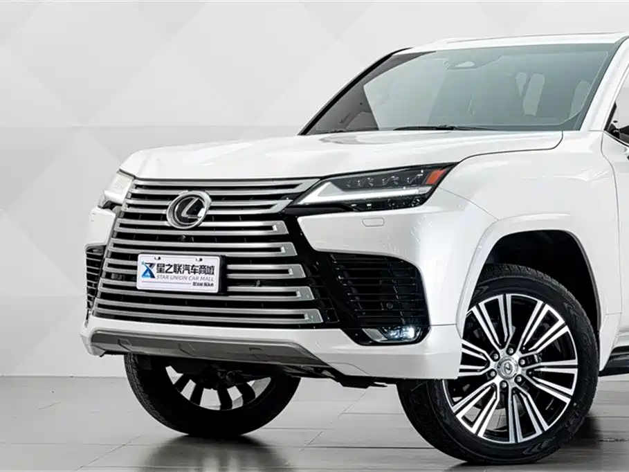 Lexus LX 雷克萨斯LX 2025款 700 h 领途版