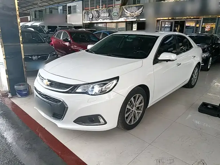 Chevrolet Malibu 2.0 L Auto Luxury