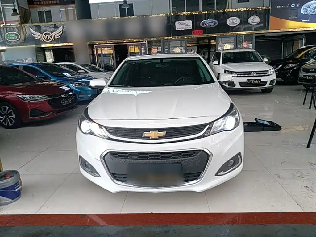 Malibu 2.0 L Auto Luxury