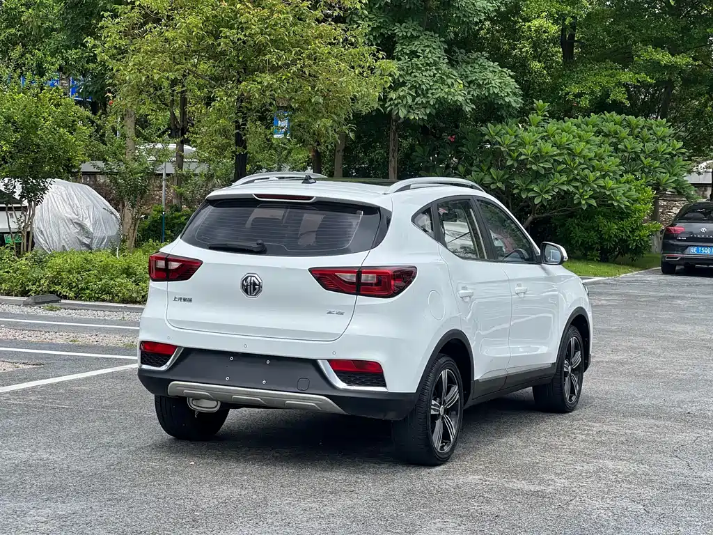 MG ZS 1.5 L Auto Premium Internet