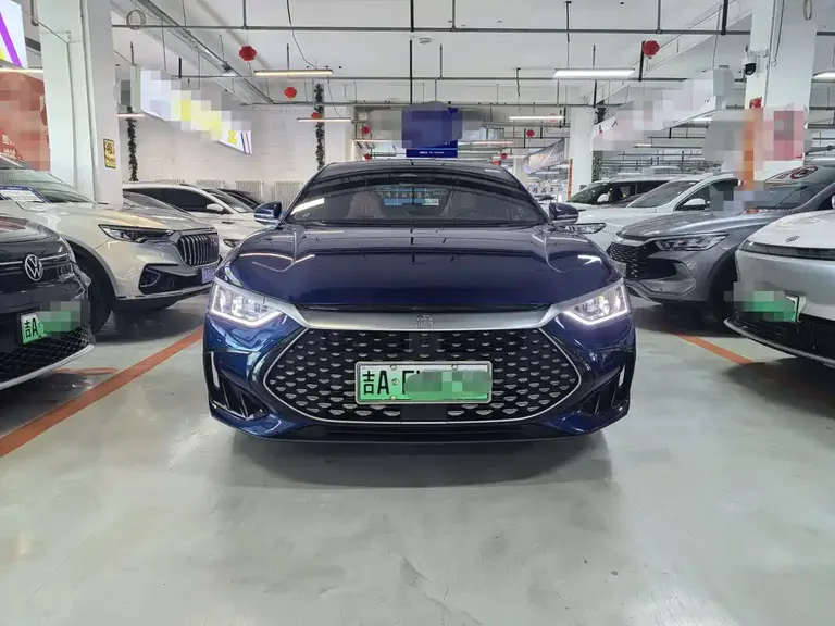 BYD Han DM-i 121 KM Premium