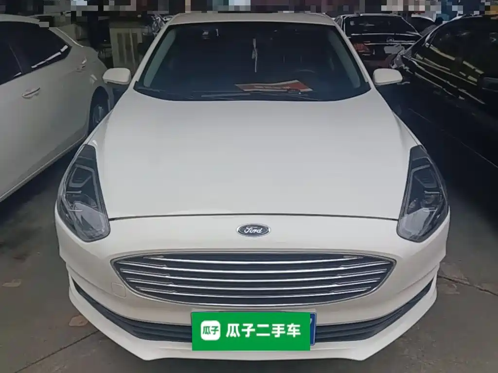 Escort Facelift 1.5 L Auto Joy CN-VI