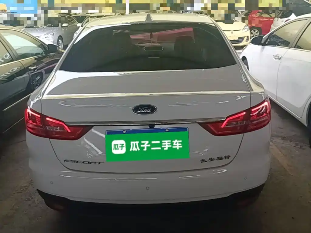 Escort Facelift 1.5 L Auto Joy CN-VI
