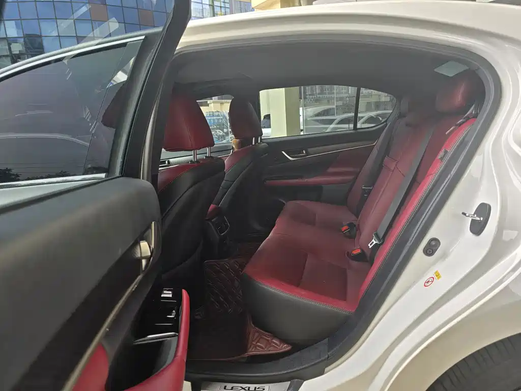 Lexus GS 300 F SPORT