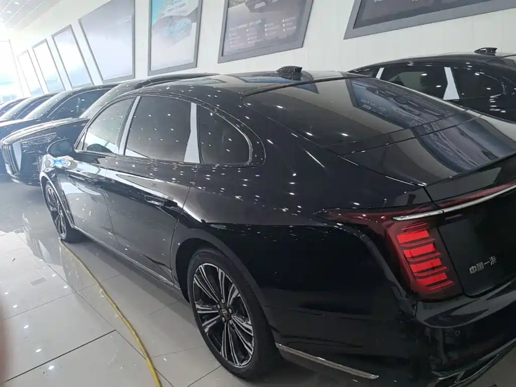 Hongqi H9 2.0 T Flagship Smooth Private Style