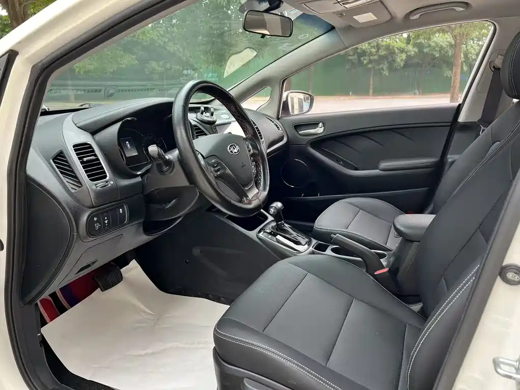 Kia K3 1.6 L Auto GLS