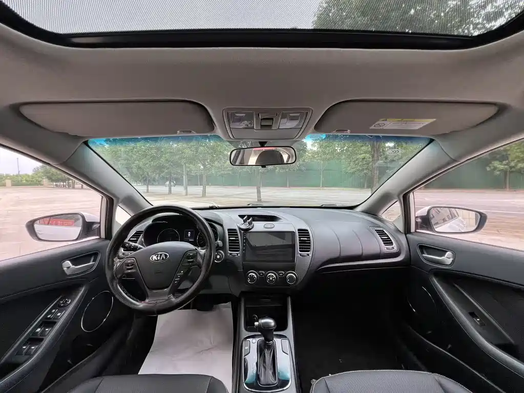 Kia K3 1.6 L Auto GLS