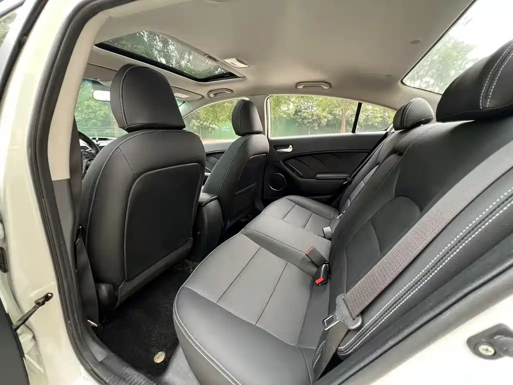Kia K3 1.6 L Auto GLS