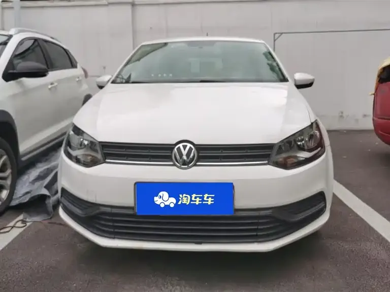 Volkswagen Polo 1.4 L Manual Style