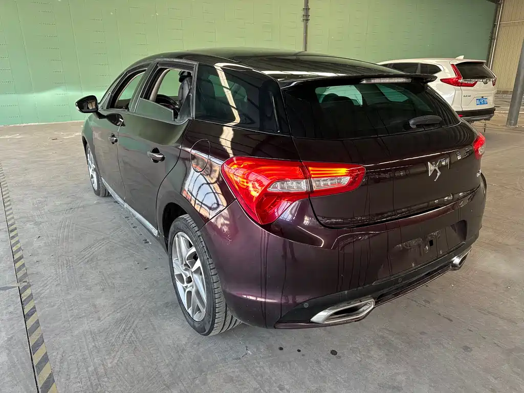 DS 5 1.6 T Graceful THP160