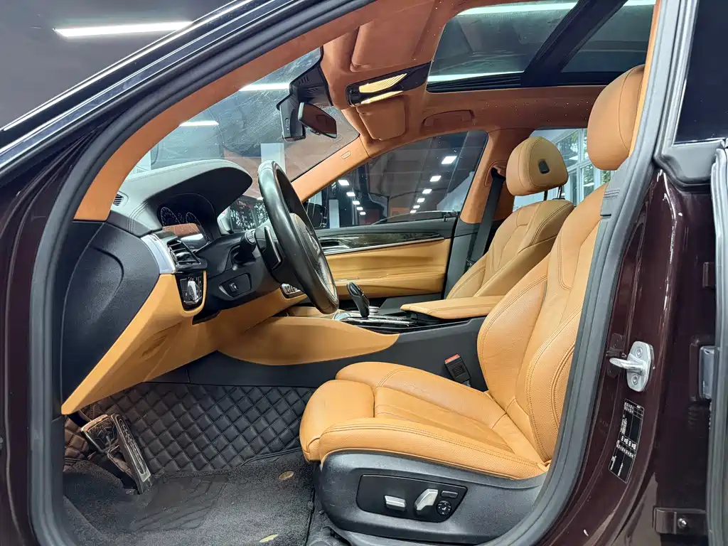 BMW 6 Series GT 630 i M Sport Package