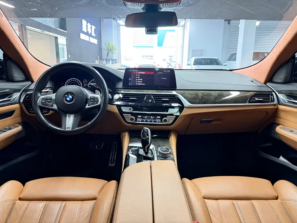 BMW 6 Series GT 630 i M Sport Package