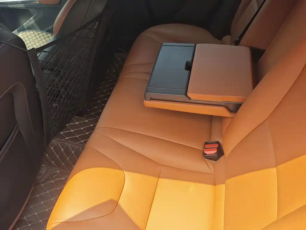 Volvo V60 沃尔沃V60 2016款 T5 智雅版