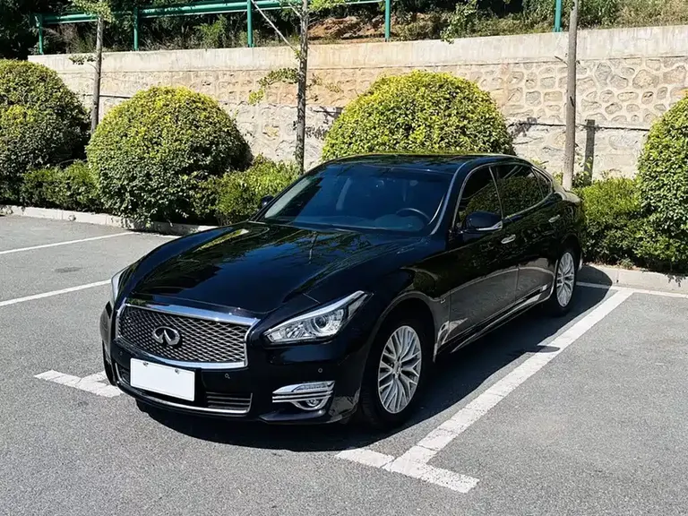 Infiniti Q70 Q70 L 2.5 L Joy