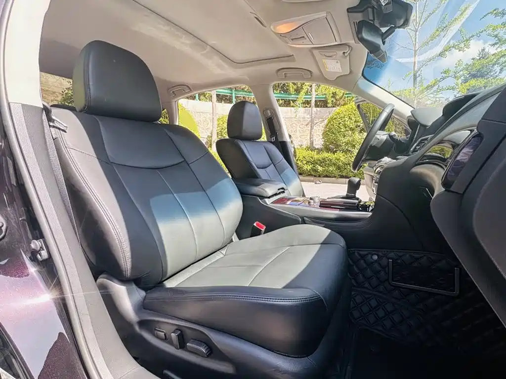 Infiniti Q70 Q70 L 2.5 L Joy