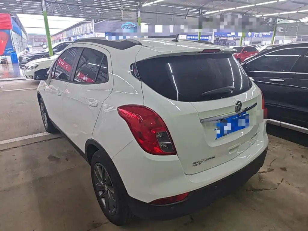 Encore 18 T Auto 2 WD Urban Fashion
