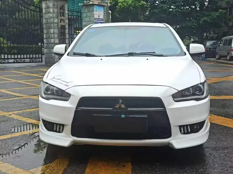 Mitsubishi Lancer EX Zhishang 1.8 L CVT Luxury