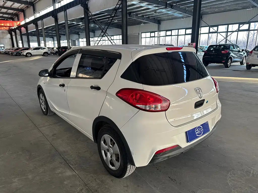 Baojun 310 1.2 L Manual Value