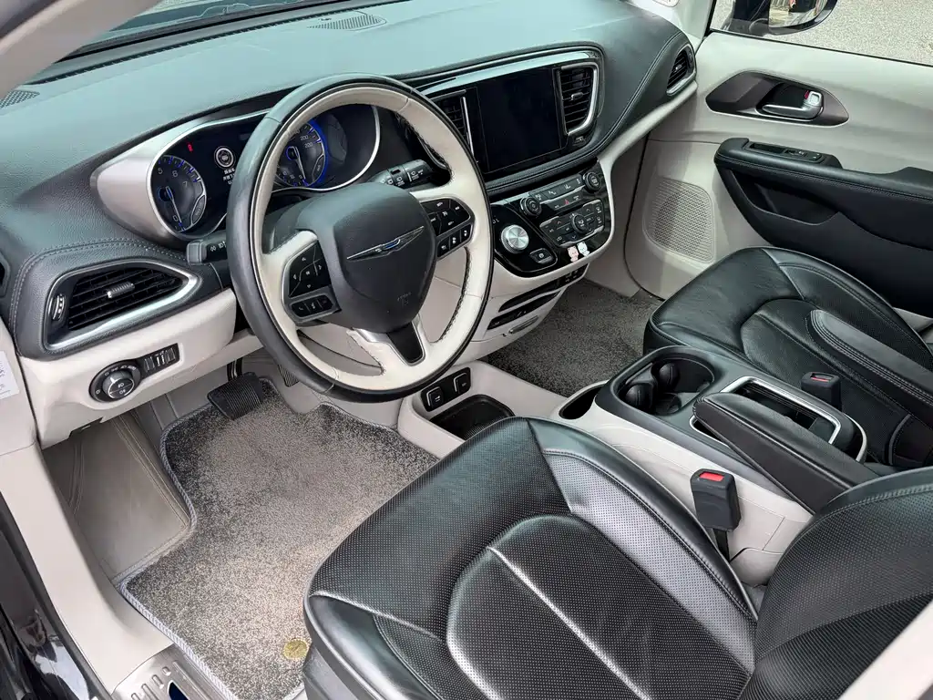 Pacifica (Import) 3.6 L Premium