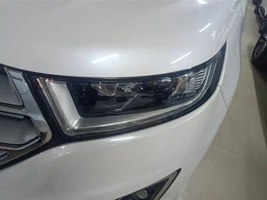 Edge EcoBoost 245 2 WD Sport 7-seat