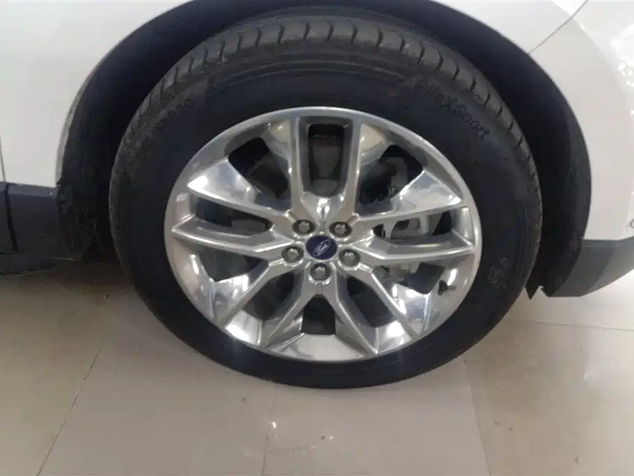 Edge EcoBoost 245 2 WD Sport 7-seat
