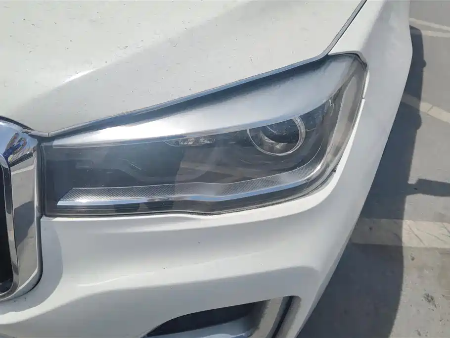 SWM G05 1.5 T Auto Luxury
