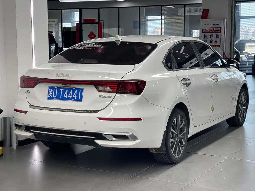 Kia K3 1.5 L CVT Fashion