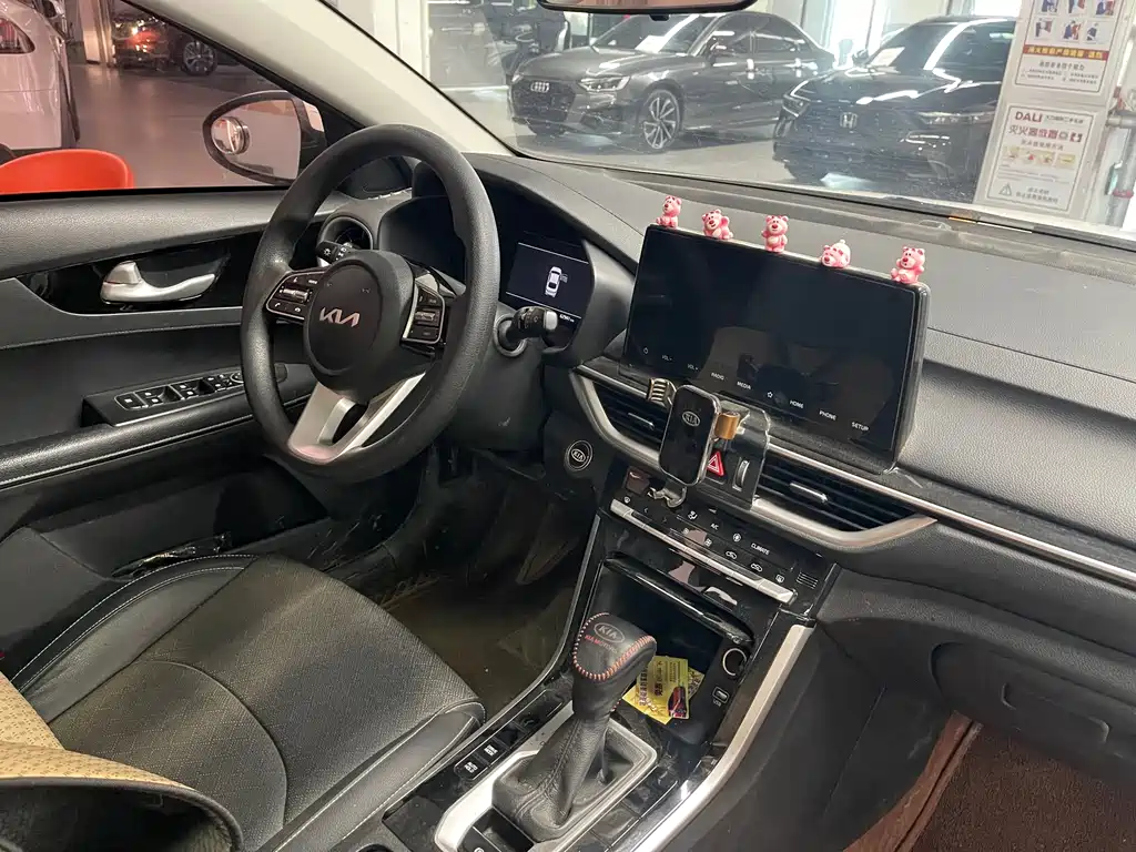 Kia K3 1.5 L CVT Fashion
