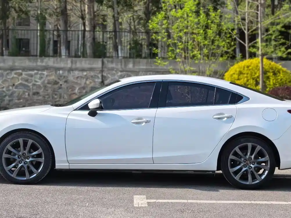 Atenza 2.5 L Blue Sky Sport